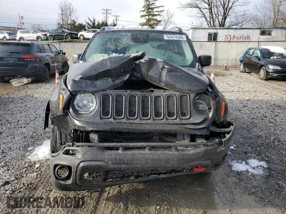 ✅ 2017 Jeep Renegade Trailhawk • VIN: ZACCJBCB7HPF27364 • Lot: 92474305. Listed on Copart with 87,850 mi. Free auction sales archive from the USA and detailed vehicle history report at DreamBid. Image 5.