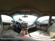 ✅ 2010 Toyota Highlander Limited • VIN: 5TDDK3EH6AS011787 • Lot: 42470216. Listed on IAAI with 290,869 mi. Free auction sales archive from the USA and detailed vehicle history report at DreamBid. Image 19.