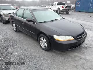 ✅ 1999 Honda Accord EX • VIN: 1HGCG1659XA003082 • Lot: 43788106. Wystawiony na IAAI z przebiegiem 208 825 mil. Bezpłatny archiwum sprzedaży aukcyjnych z USA i szczegółowy raport historii pojazdu na DreamBid. Zdjęcie 1.