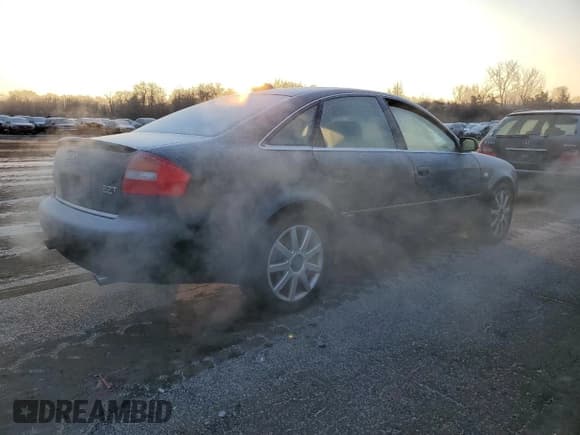 ✅ 2004 Audi A6 2.7T S-Line • VIN: WAUCD64B74N096828 • Лот: 88697475. Опубликован ранее на Copart с пробегом 107 966 миль. Бесплатный доступ к архиву аукционных продаж из США и подробный отчёт об истории автомобиля на DreamBid. Изображение 3.