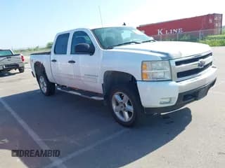 ✅ 2008 Chevrolet Silverado 1500 1LT • VIN: 3GCEK13MX8G159586 • Лот: 42794671. Опубликован ранее на IAAI с пробегом 195 873 миль. Бесплатный доступ к архиву аукционных продаж из США и подробный отчёт об истории автомобиля на DreamBid. Изображение 1.