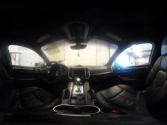 ✅ 2014 Porsche Cayenne • VIN: WP1AA2A29ELA09538 • Lot: 41617272. Listed on IAAI with 87,269 mi. Free auction sales archive from the USA and detailed vehicle history report at DreamBid. Image 18.