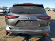 ✅ 2024 Toyota Highlander LE • VIN: 5TDKDRBH5RS575029 • Lot: 81902755. Wystawiony na Copart z przebiegiem 9 901 mil. Bezpłatny archiwum sprzedaży aukcyjnych z USA i szczegółowy raport historii pojazdu na DreamBid. Zdjęcie 6.