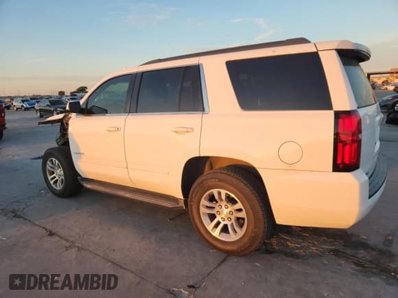 ✅ 2018 Chevrolet Tahoe LS • VIN: 1GNSCAKC1JR271411 • Lot: 86461905. Wystawiony na Copart z przebiegiem 250 773 mil. Bezpłatny archiwum sprzedaży aukcyjnych z USA i szczegółowy raport historii pojazdu na DreamBid. Zdjęcie 2.