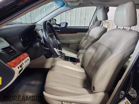 ✅ 2011 Subaru Outback Limited Power Moon • VIN: 4S4BRCLC3B3428308 • Lot: 86670845. Wystawiony na Copart z przebiegiem 208 141 mil. Bezpłatny archiwum sprzedaży aukcyjnych z USA i szczegółowy raport historii pojazdu na DreamBid. Zdjęcie 7.