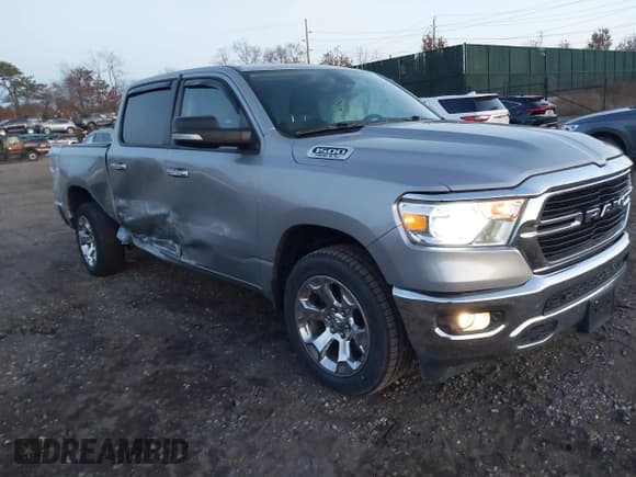 ✅ 2020 Ram 1500 Big Horn • VIN: 1C6SRFFT1LN132637 • Lot: 43702388. Listed on IAAI with 59,740 mi. Free auction sales archive from the USA and detailed vehicle history report at DreamBid. Image 1.