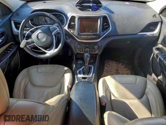 ✅ 2016 Jeep Cherokee Limited • VIN: 1C4PJMDB0GW132911 • Lot: 95600025. Wystawiony na Copart z przebiegiem 216 232 mil. Bezpłatny archiwum sprzedaży aukcyjnych z USA i szczegółowy raport historii pojazdu na DreamBid. Zdjęcie 8.