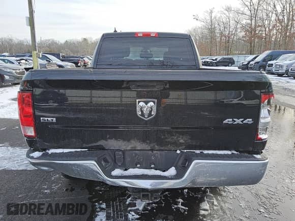 2023 Ram 1500 SLT z VIN 1C6RR7TT3PS565277, wystawiony jako Copart lot #88987655 z przebiegiem 32 934 mil mil oraz Szkoda całkowita • Salvage title. Historia ofert i sprzedaży dostępna na DreamBid. Obrazek 6.