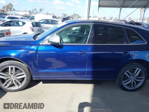 ✅ 2014 Audi SQ5 Premium Plus • VIN: WA1CGAFP7EA070688 • Lot: 42229193. Listed on IAAI with 109,684 mi. Free auction sales archive from the USA and detailed vehicle history report at DreamBid. Image 14.