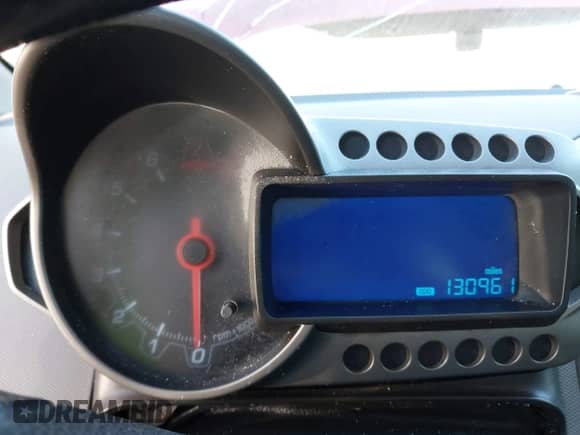 2013 Chevrolet Sonic LTZ с VIN 1G1JE5SB6D4224964, выставлен на аукционе IAAI как лот 43118732 с пробегом 130 961 миль миль и . История ставок и продаж доступна на DreamBid. Изображение 7.