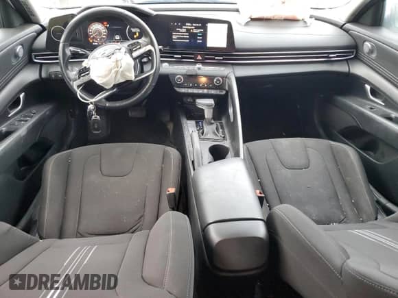 2023 Hyundai Elantra SEL с VIN KMHLM4AG4PU607926, выставлен на аукционе Copart как лот 87026375 с пробегом 85 675 миль миль и Списание • Salvage title. История ставок и продаж доступна на DreamBid. Изображение 8.