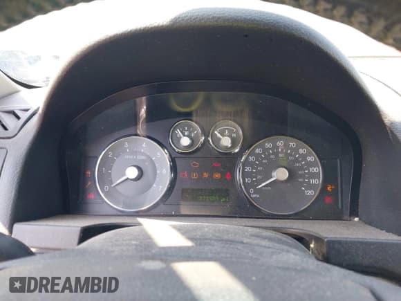 ✅ 2008 Mercury Milan Premier • VIN: 3MEHM08108R601231 • Lot: 43189336. Wystawiony na IAAI z przebiegiem 273 989 mil. Bezpłatny archiwum sprzedaży aukcyjnych z USA i szczegółowy raport historii pojazdu na DreamBid. Zdjęcie 7.