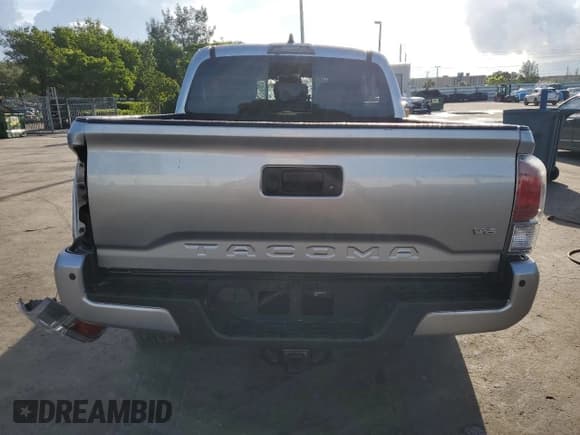✅ 2022 Toyota Tacoma TRD Sport • VIN: 3TMAZ5CN1NM168538 • Lot: 83751555. Listed on Copart with 57,468 mi. Free auction sales archive from the USA and detailed vehicle history report at DreamBid. Image 6.