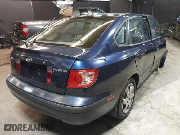 ✅ 2005 Hyundai Elantra GLS • VIN: KMHDN56D65U164794 • Lot: 41574957. Wystawiony na IAAI z przebiegiem 55 747 mil. Bezpłatny archiwum sprzedaży aukcyjnych z USA i szczegółowy raport historii pojazdu na DreamBid. Zdjęcie 4.