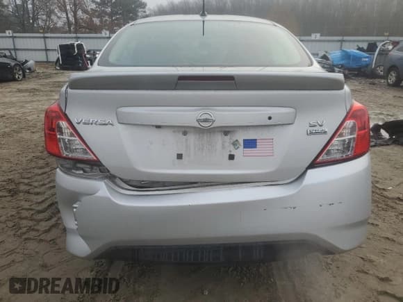 ✅ 2018 Nissan Versa SV • VIN: 3N1CN7AP3JL839098 • Lot: 84611954. Listed on Copart with 247,385 mi. Free auction sales archive from the USA and detailed vehicle history report at DreamBid. Image 6.