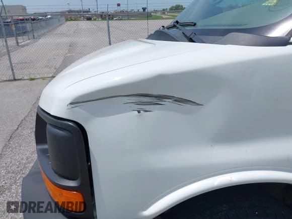 ✅ 2014 Chevrolet Express Cargo • VIN: 1GCWGFCA8E1198079 • Lot: 42632731. Listed on IAAI with 133,718 mi. Free auction sales archive from the USA and detailed vehicle history report at DreamBid. Image 6.