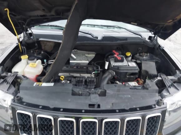 ✅ 2016 Jeep Compass Sport • VIN: 1C4NJCBA2GD753722 • Lot: 43721754. Wystawiony na IAAI z przebiegiem 115 016 mil. Bezpłatny archiwum sprzedaży aukcyjnych z USA i szczegółowy raport historii pojazdu na DreamBid. Zdjęcie 10.