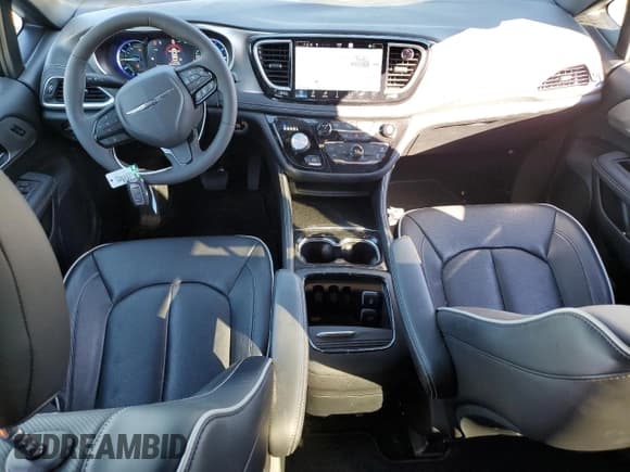 ✅ 2023 Chrysler Pacifica Hybrid Limited • VIN: 2C4RC1S73PR562795 • Lot: 90853075. Listed on Copart with 14,420 mi. Free auction sales archive from the USA and detailed vehicle history report at DreamBid. Image 8.