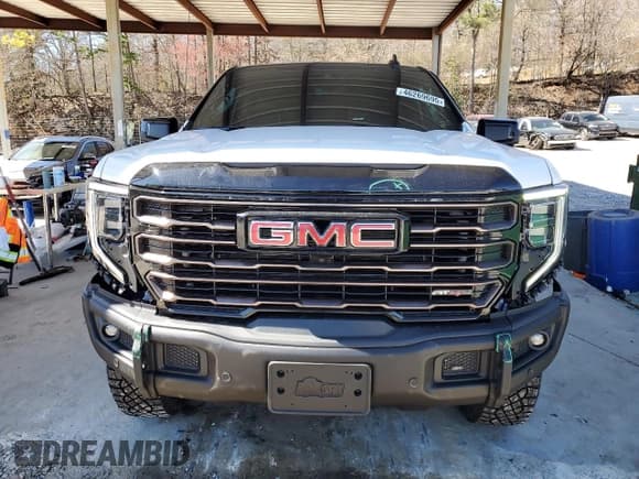 ✅ 2025 GMC Sierra 1500 AT4X • VIN: 3GTUUFE86SG134730 • Лот: 46269695. Опубликован ранее на Copart с пробегом 2 282 миль. Бесплатный доступ к архиву аукционных продаж из США и подробный отчёт об истории автомобиля на DreamBid. Изображение 5.
