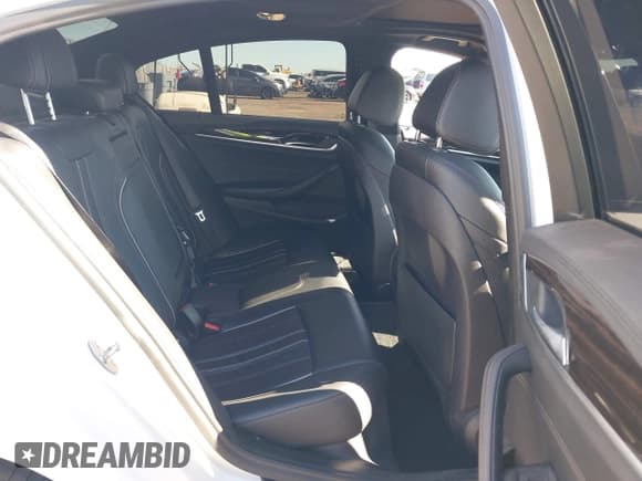 ✅ 2018 BMW 5 Series 540i • VIN: WBAJE5C50JWA92817 • Lot: 42808041. Listed on IAAI with 85,752 mi. Free auction sales archive from the USA and detailed vehicle history report at DreamBid. Image 8.