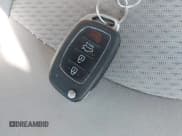 ✅ 2019 Hyundai Sonata SE • VIN: 5NPE24AFXKH800577 • Лот: 43305117. Опубликован ранее на IAAI с пробегом 101 671 миль. Бесплатный доступ к архиву аукционных продаж из США и подробный отчёт об истории автомобиля на DreamBid. Изображение 11.