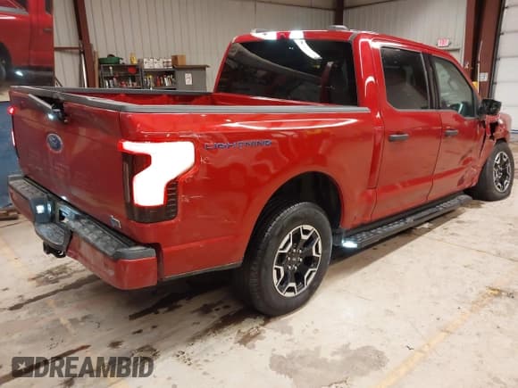 ✅ 2023 Ford F-150 Lightning Pro • VIN: 1FTVW1EL9PWG03257 • Лот: 41686806. Опубликован ранее на IAAI с пробегом 38 152 миль. Бесплатный доступ к архиву аукционных продаж из США и подробный отчёт об истории автомобиля на DreamBid. Изображение 4.