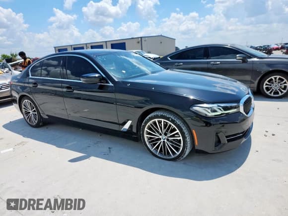 ✅ 2022 BMW 5 Series 530i xDrive • VIN: WBA13BJ09NCJ00249 • Лот: 69185245. Опубликован ранее на Copart с пробегом 57 127 миль. Бесплатный доступ к архиву аукционных продаж из США и подробный отчёт об истории автомобиля на DreamBid. Изображение 4.