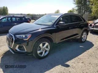 ✅ 2019 Audi Q3 Premium • VIN: WA1AECF33K1083746 • Лот: 65775725. Опубликован ранее на Copart с пробегом 85 420 миль. Бесплатный доступ к архиву аукционных продаж из США и подробный отчёт об истории автомобиля на DreamBid. Изображение 1.