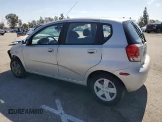 ✅ 2007 Chevrolet Aveo LS • VIN: KL1TD666X7B686098 • Lot: 49432645. Wystawiony na Copart z przebiegiem 181 764 mil. Bezpłatny archiwum sprzedaży aukcyjnych z USA i szczegółowy raport historii pojazdu na DreamBid. Zdjęcie 2.
