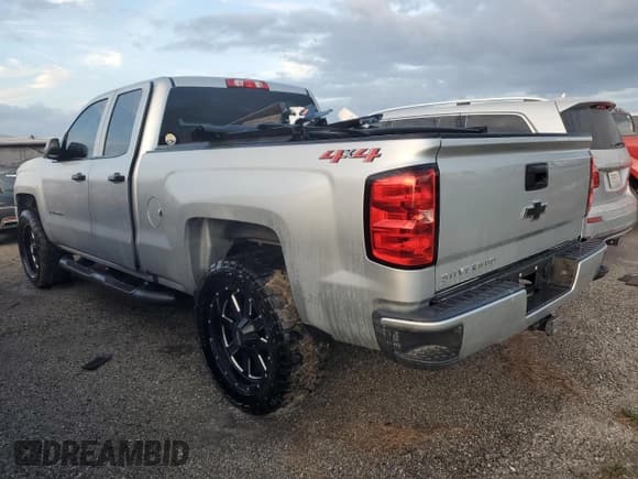 ✅ 2019 Chevrolet Silverado 1500 Custom • VIN: 2GCVKMEC5K1209896 • Lot: 74220874. Wystawiony na Copart z przebiegiem 75 634 mil. Bezpłatny archiwum sprzedaży aukcyjnych z USA i szczegółowy raport historii pojazdu na DreamBid. Zdjęcie 2.