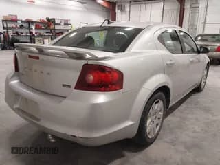 ✅ 2011 Dodge Avenger Express • VIN: 1B3BD4FBXBN558197 • Lot: 41424912. Wystawiony na IAAI z przebiegiem 166 806 mil. Bezpłatny archiwum sprzedaży aukcyjnych z USA i szczegółowy raport historii pojazdu na DreamBid. Zdjęcie 4.