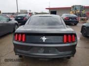 ✅ 2015 Ford Mustang V6 • VIN: 1FA6P8AM3F5355512 • Lot: 43756482. Wystawiony na IAAI z przebiegiem 135 283 mil. Bezpłatny archiwum sprzedaży aukcyjnych z USA i szczegółowy raport historii pojazdu na DreamBid. Zdjęcie 16.