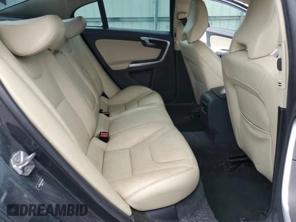 ✅ 2016 Volvo S60 T5 Drive-E Premier • VIN: YV126MFK3G2413241 • Lot: 68474955. Listed on Copart with 114,777 mi. Free auction sales archive from the USA and detailed vehicle history report at DreamBid. Image 10.