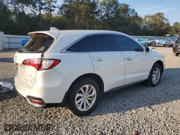 ✅ 2016 Acura RDX • VIN: 5J8TB4H33GL021805 • Lot: 91918215. Listed on Copart with 107,194 mi. Free auction sales archive from the USA and detailed vehicle history report at DreamBid. Image 3.