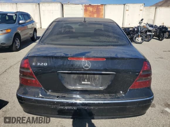 ✅ 2005 Mercedes-Benz E 320 • VIN: WDBUF65J15A649763 • Лот: 82385215. Опубликован ранее на Copart с пробегом Не указан. Бесплатный доступ к архиву аукционных продаж из США и подробный отчёт об истории автомобиля на DreamBid. Изображение 6.