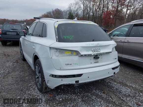 ✅ 2022 Audi Q5 S line Premium • VIN: WA1GAAFY9N2032157 • Lot: 43680482. Wystawiony na IAAI z przebiegiem 53 334 mil. Bezpłatny archiwum sprzedaży aukcyjnych z USA i szczegółowy raport historii pojazdu na DreamBid. Zdjęcie 6.