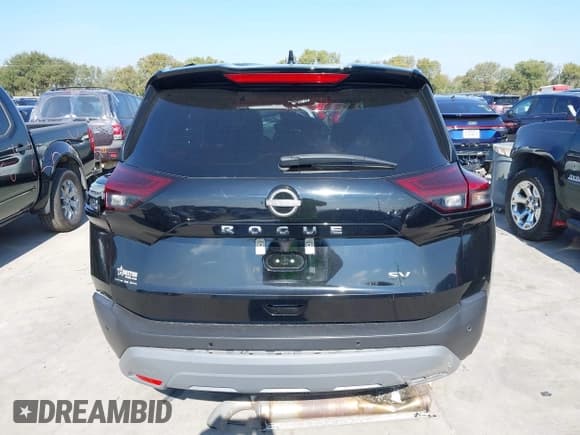 ✅ 2023 Nissan Rogue SV • VIN: 5N1BT3BA7PC830020 • Lot: 43546906. Wystawiony na IAAI z przebiegiem Nie podano. Bezpłatny archiwum sprzedaży aukcyjnych z USA i szczegółowy raport historii pojazdu na DreamBid. Zdjęcie 16.