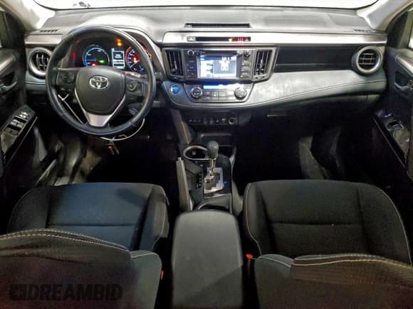 ✅ 2018 Toyota RAV4 Hybrid XLE • VIN: JTMRJREV6JD227863 • Лот: 95063975. Опубликован ранее на Copart с пробегом 118 563 миль. Бесплатный доступ к архиву аукционных продаж из США и подробный отчёт об истории автомобиля на DreamBid. Изображение 8.