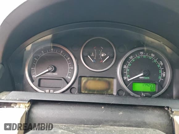 ✅ 2005 Land Rover LR3 SE • VIN: SALAD25465A328260 • Lot: 95394205. Listed on Copart with 179,255 mi. Free auction sales archive from the USA and detailed vehicle history report at DreamBid. Image 9.