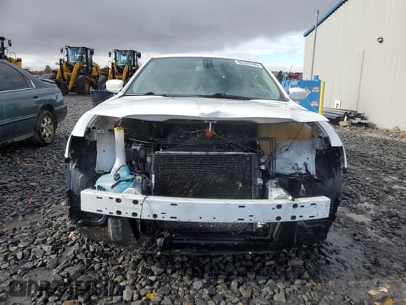 ✅ 2017 Chrysler 300 Limited • VIN: 2C3CCAAG8HH661941 • Lot: 82579765. Wystawiony na Copart z przebiegiem 108 884 mil. Bezpłatny archiwum sprzedaży aukcyjnych z USA i szczegółowy raport historii pojazdu na DreamBid. Zdjęcie 5.