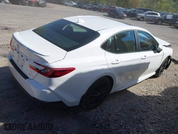 2025 Toyota Camry LE with VIN 4T1DAACK2SU046289, listed as a IAAI auction lot 43340143 with 5,363 mi miles and . Bid and sale history available at DreamBid. Image 4.