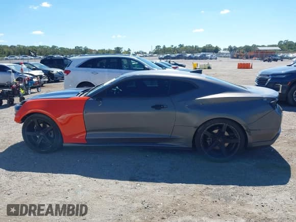 ✅ 2018 Chevrolet Camaro 1LS • VIN: 1G1FA1RX6J0111174 • Lot: 43501372. Listed on IAAI with 53,615 mi. Free auction sales archive from the USA and detailed vehicle history report at DreamBid. Image 14.