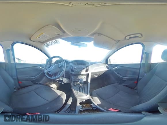 ✅ 2018 Ford Focus SE • VIN: 1FADP3K25JL218762 • Лот: 84750385. Опубликован ранее на Copart с пробегом 99 353 миль. Бесплатный доступ к архиву аукционных продаж из США и подробный отчёт об истории автомобиля на DreamBid. Изображение 15.