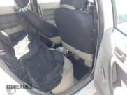 ✅ 2008 Ford Focus S • VIN: 1FAHP34N18W223183 • Lot: 43061763. Wystawiony na IAAI z przebiegiem Nie podano. Bezpłatny archiwum sprzedaży aukcyjnych z USA i szczegółowy raport historii pojazdu na DreamBid. Zdjęcie 8.