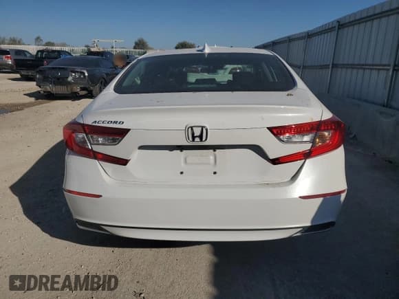 ✅ 2018 Honda Accord LX • VIN: 1HGCV1F15JA055190 • Lot: 82544315. Listed on Copart with 95,916 mi. Free auction sales archive from the USA and detailed vehicle history report at DreamBid. Image 6.