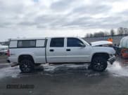 ✅ 2005 Chevrolet Silverado 2500HD LT • VIN: 1GCHK23215F950393 • Lot: 41780395. Wystawiony na IAAI z przebiegiem 294 419 mil. Bezpłatny archiwum sprzedaży aukcyjnych z USA i szczegółowy raport historii pojazdu na DreamBid. Zdjęcie 13.