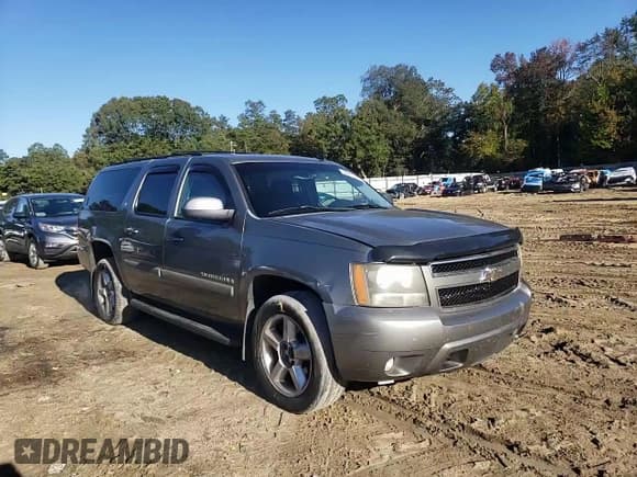 ✅ 2008 Chevrolet Suburban 3LT • VIN: 1GNFK16388J219703 • Lot: 86116905. Wystawiony na Copart z przebiegiem 274 599 mil. Bezpłatny archiwum sprzedaży aukcyjnych z USA i szczegółowy raport historii pojazdu na DreamBid. Zdjęcie 14.