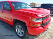 ✅ 2018 Chevrolet Silverado 1500 Custom • VIN: 1GCRCPEH0JZ164030 • Лот: 42543518. Опубликован ранее на IAAI с пробегом 126 708 миль. Бесплатный доступ к архиву аукционных продаж из США и подробный отчёт об истории автомобиля на DreamBid. Изображение 18.