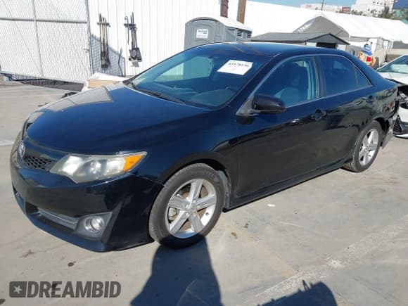✅ 2013 Toyota Camry XLE • VIN: 4T1BF1FK6DU258457 • Lot: 43578156. Listed on IAAI with 153,219 mi. Free auction sales archive from the USA and detailed vehicle history report at DreamBid. Image 18.
