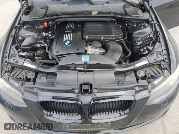 ✅ 2009 BMW 3 Series 335i xDrive • VIN: WBAWC73529E068217 • Lot: 69091385. Wystawiony na Copart z przebiegiem 103 872 mil. Bezpłatny archiwum sprzedaży aukcyjnych z USA i szczegółowy raport historii pojazdu na DreamBid. Zdjęcie 11.